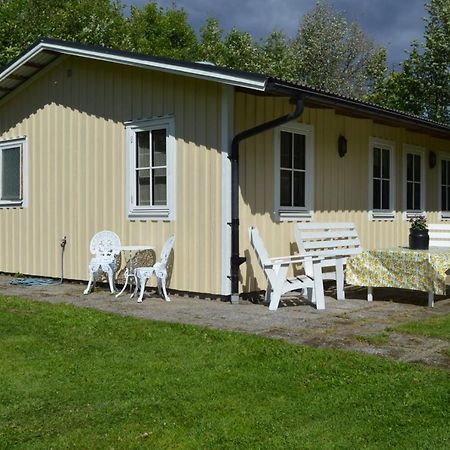 Nyrenoverat Gardshus Pa Havstomt Med Hoeg Standard Örnsköldsvik Екстериор снимка