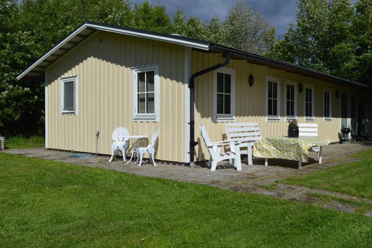 Nyrenoverat Gardshus Pa Havstomt Med Hoeg Standard Örnsköldsvik Екстериор снимка